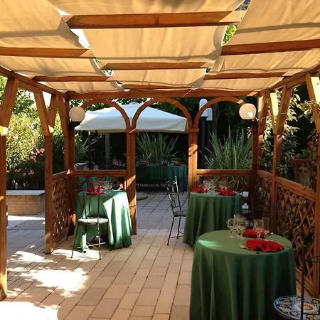 Parco Delle Rose 4* 산 조반니 로톤도