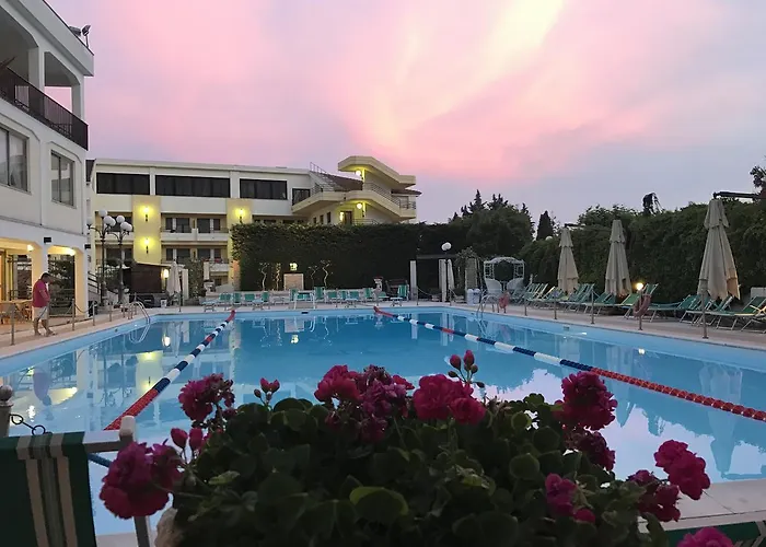 Hotel Parco Delle Rose 4*